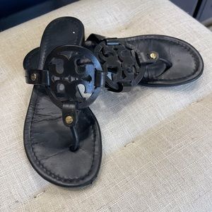 Tory Burch black Miller size 6